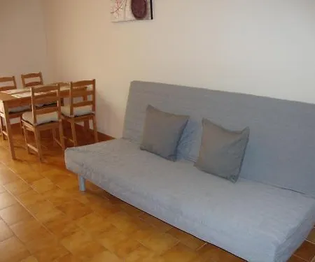 Apartaments Claudi * Tossa de Mar
