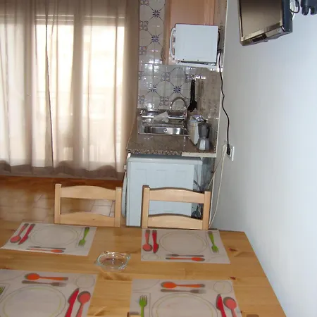 Apartaments Claudi Apartment